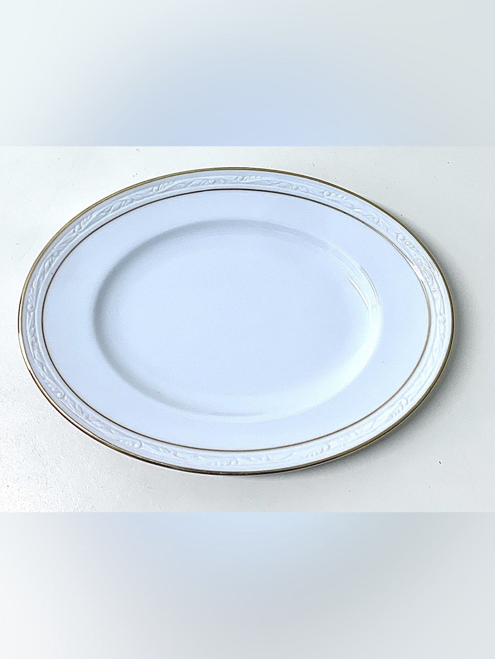 Vintage Discontinued NORITAKE White Scapes LOCKLEIGH Gold Trim Relish Plate